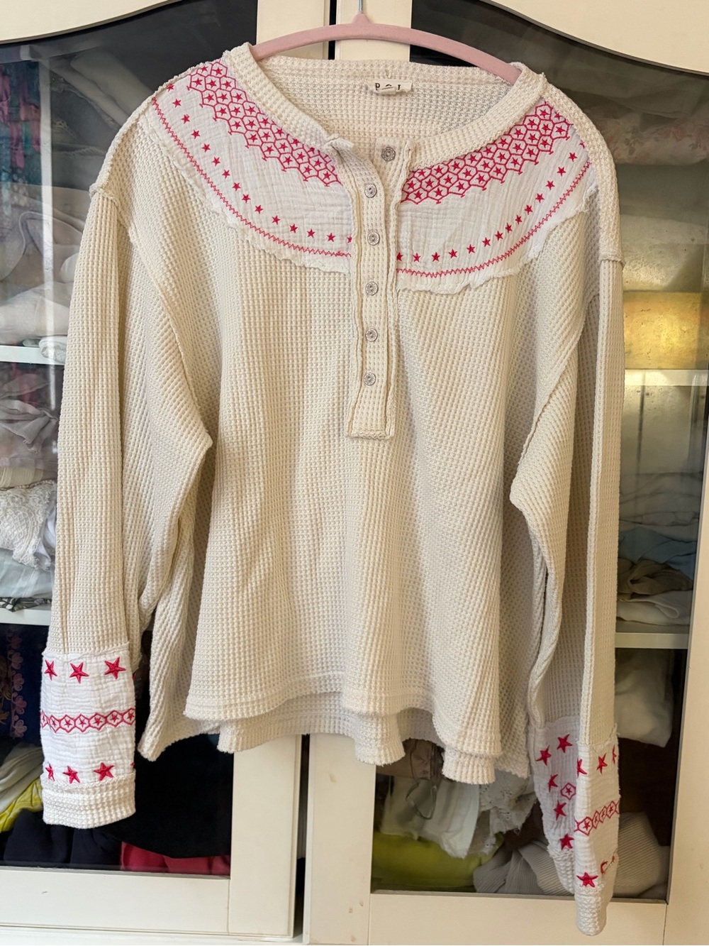 🛍️POL Cream Waffle Knit Embroidered ✨Henley • Size Large -this one is SO good